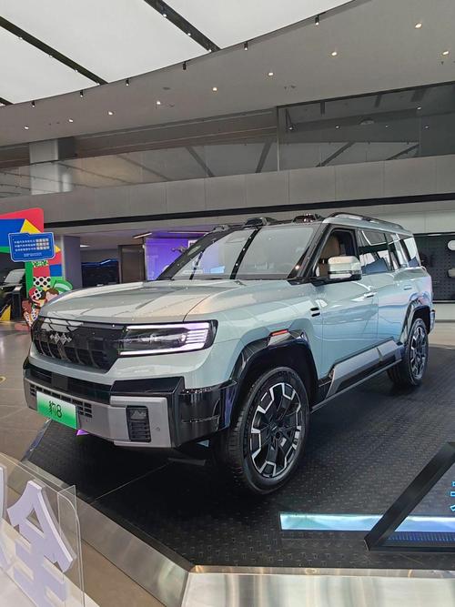 成都138比亚迪方程豹硬派越野的爆款，英菲尼迪35周年与你共成长